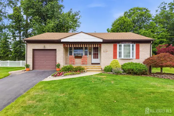-9 Brox Road, Edison, NJ 08817