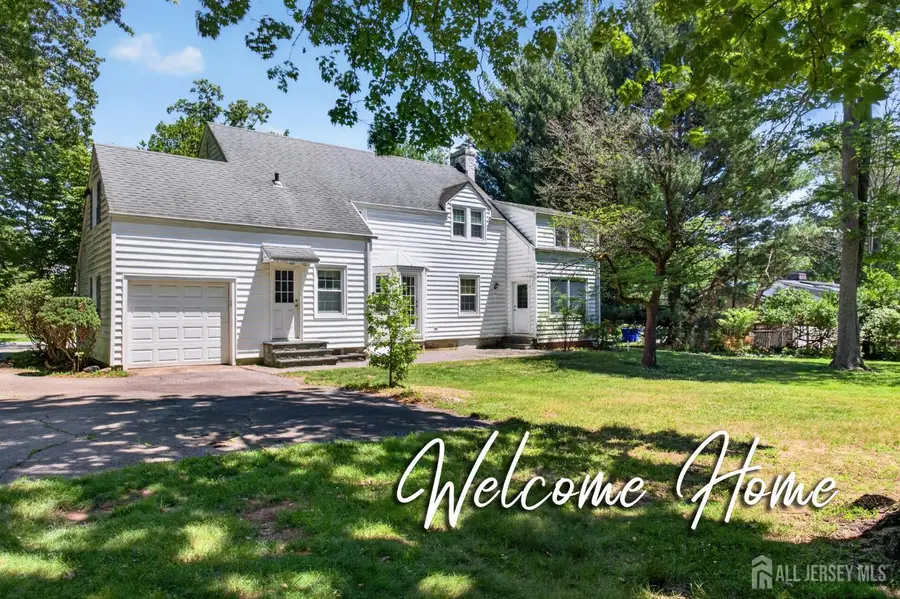 -31 Warwick Road, Colonia, NJ 07067 - #2