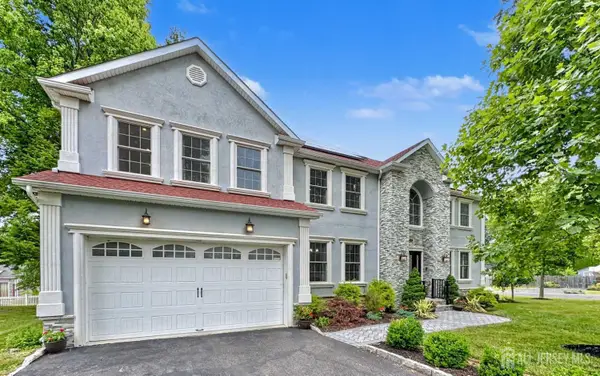 -232 W Shirley Avenue W, Edison, NJ 08820