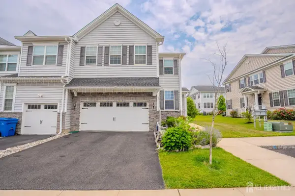 -7 Jasmine Drive, Monroe, NJ 08831