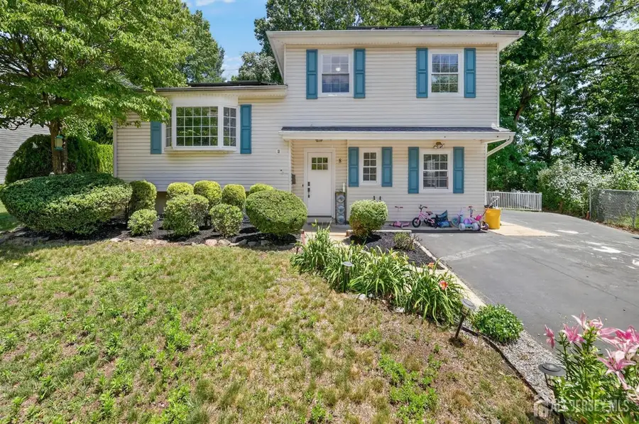 -8 Alpine Court, East Brunswick, NJ 08816 - #2