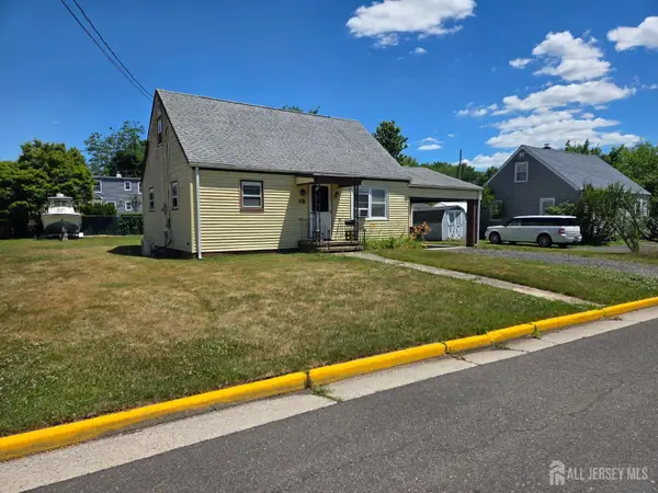 -18 Victory Drive, Englishtown, NJ 07726