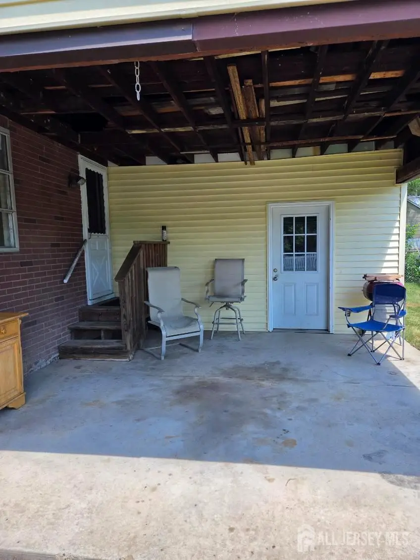 -18 Victory Drive, Englishtown, NJ 07726 - #2
