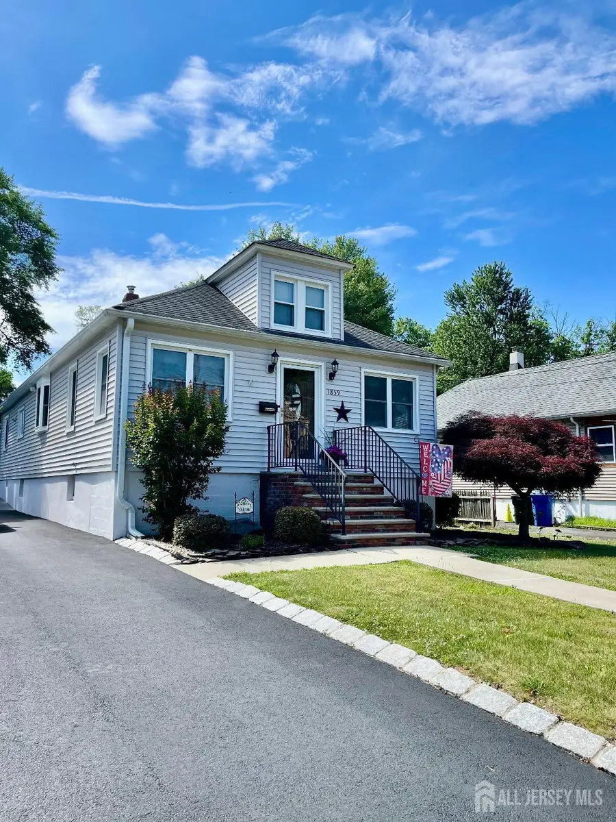 -1859 W 5th Street W, Piscataway, NJ 08854 - #2