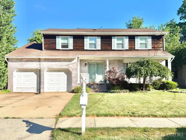 -722 S Middlesex Avenue, Colonia, NJ 07067