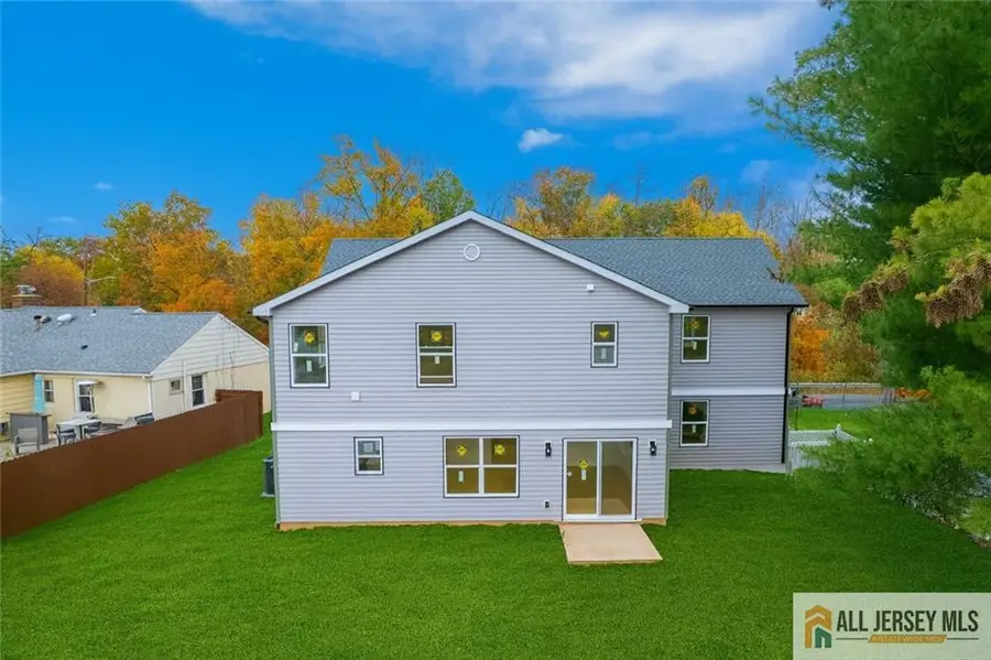 -230 Oak Drive, Middlesex, NJ 08846 - Image #3