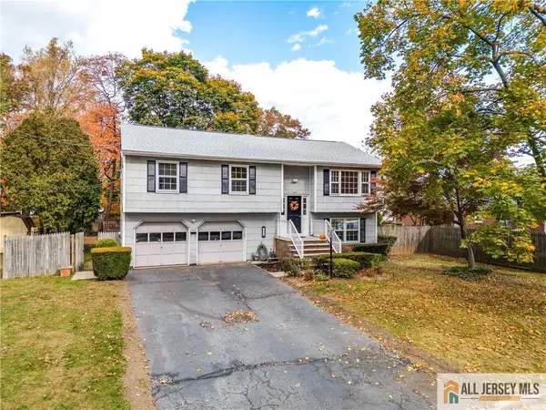 -106 Farragut Avenue, Middlesex, NJ 08846