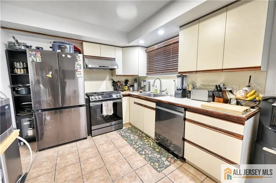 -3313 Banta Road, South Plainfield, NJ 07080 - Image #2