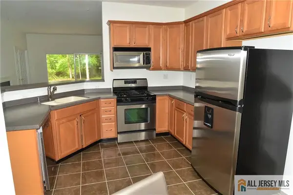 -2103 Neville Court, Franklin, NJ 08873