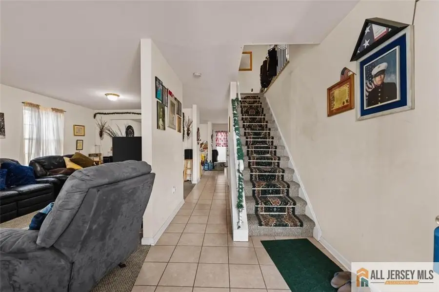 -643 Drake Avenue, Middlesex, NJ 08846 - Image #2