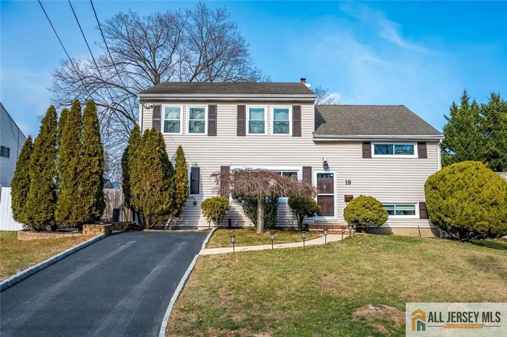 -19 Oxford Road, East Brunswick, NJ 08816 - Image #1