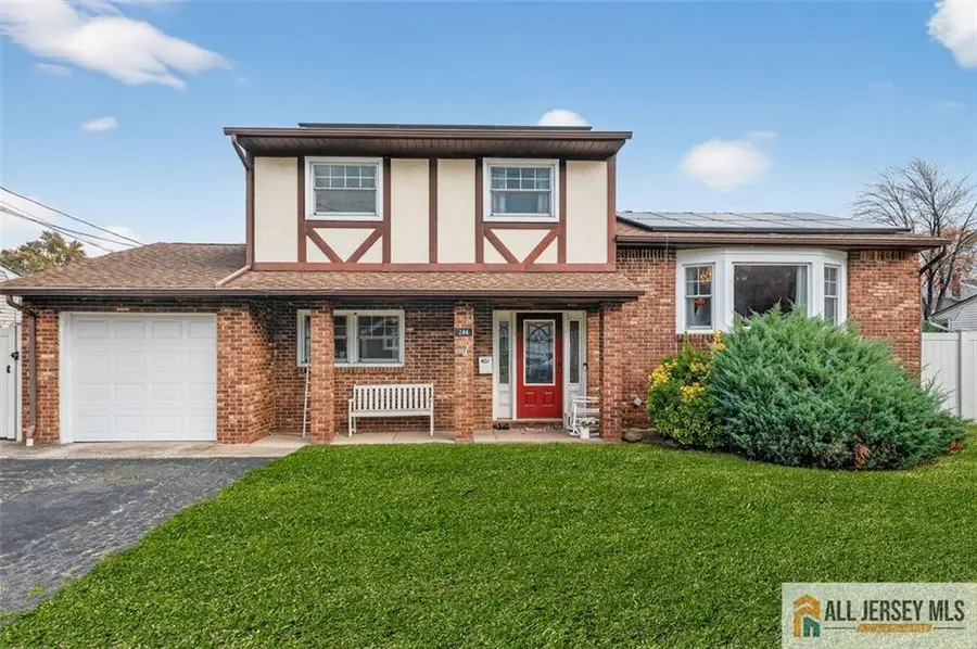 -244 Rosewood Lane, Port Reading, NJ 07064 - Image #3