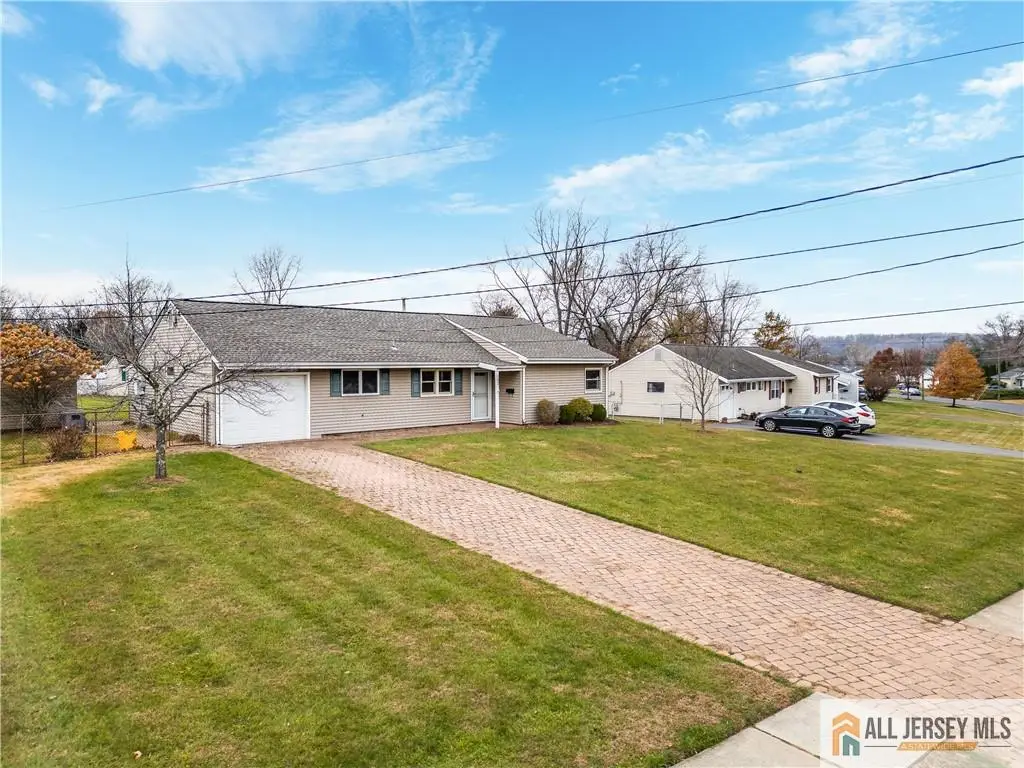 -192 Kendall Road, Kendall Park, NJ 08824 - Image #1