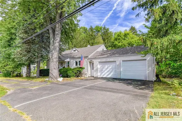 -148 Helmetta Road, Monroe, NJ 08831