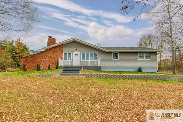 -131 Pergola Avenue, Monroe, NJ 08831