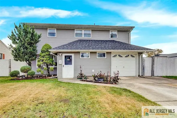 -85 Whitman Street, Carteret, NJ 07008