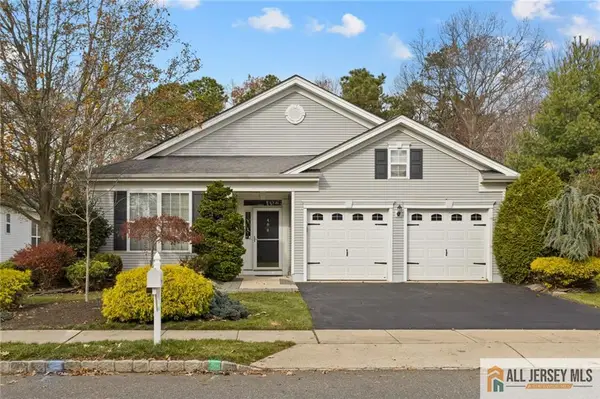 -4 Portchester Drive, Jackson, NJ 08527