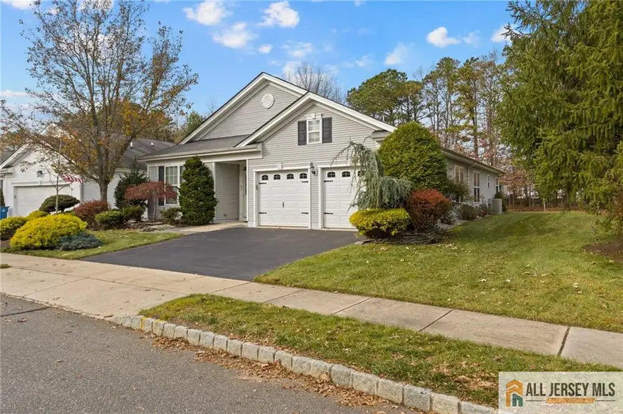 -4 Portchester Drive, Jackson, NJ 08527 - Image #2