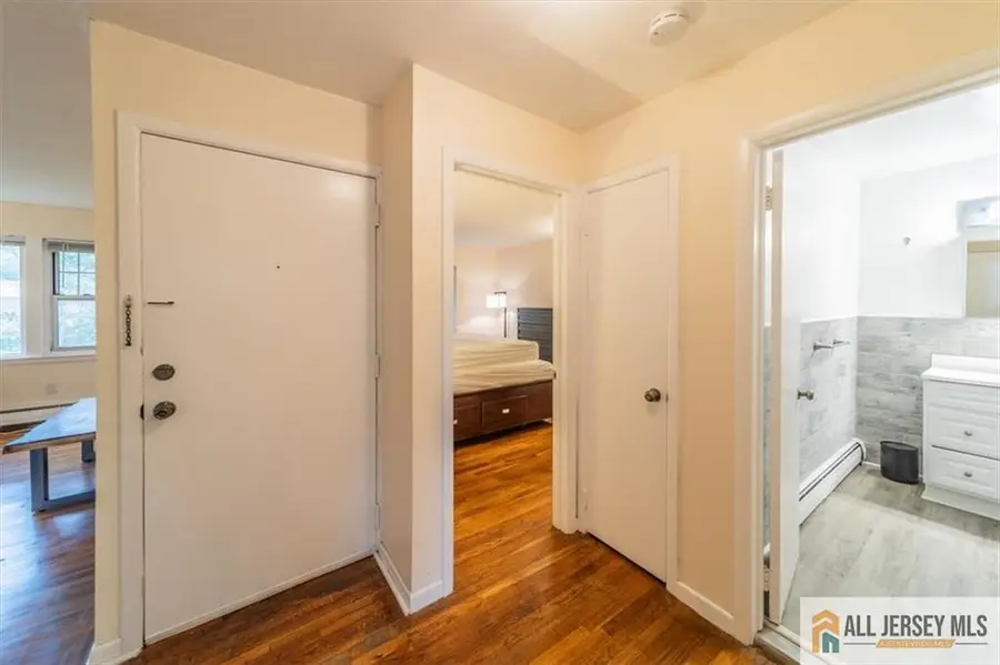 -132 The Orchard #L, East Windsor, NJ 08512 - Image #2