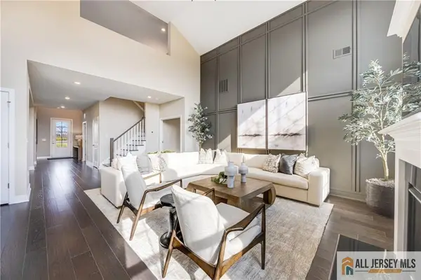 -100 Fillmore Drive, Monroe, NJ 08831