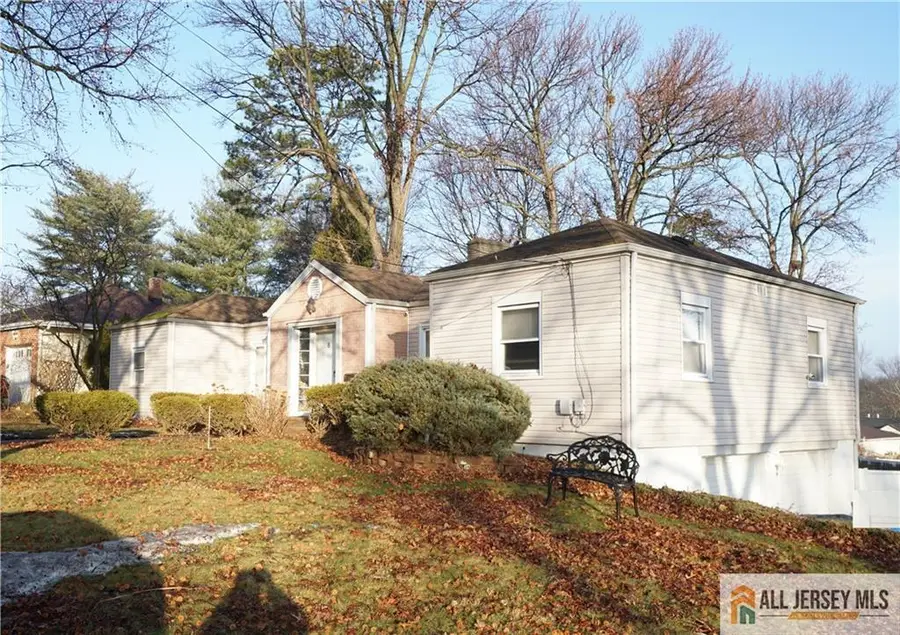-8 Normandy Road, Colonia, NJ 07067 - Image #3