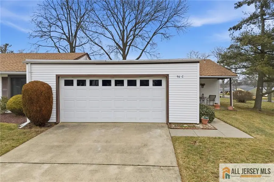 -96 Salix Plaza #C, Monroe, NJ 08831 - Image #2