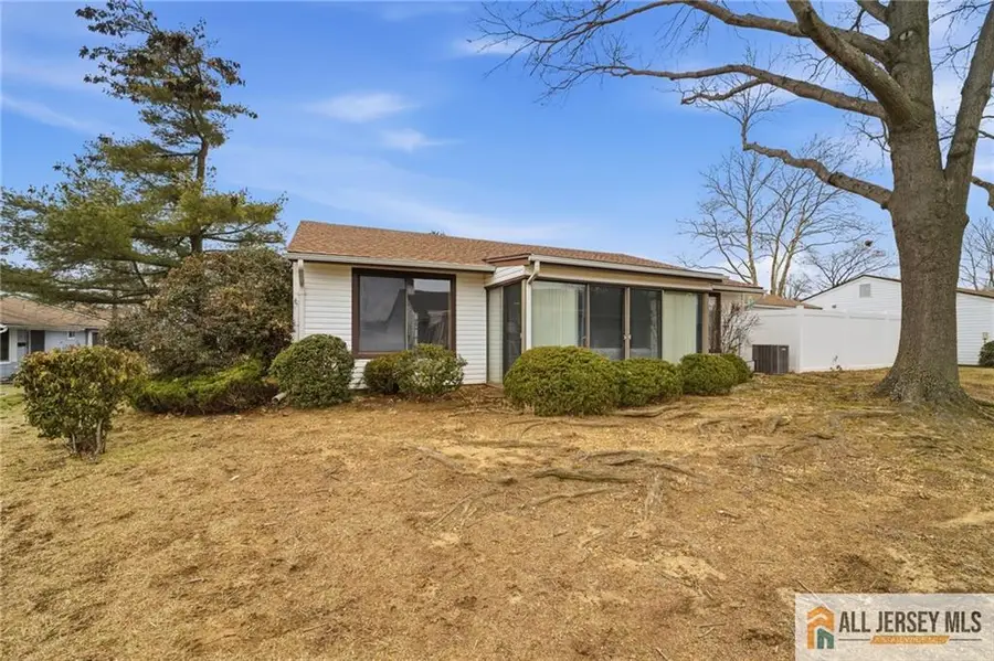 -96 Salix Plaza #C, Monroe, NJ 08831 - Image #3