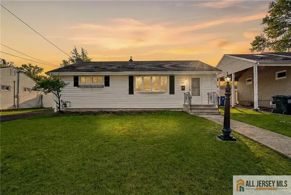 -27 Eagle Street, Iselin, NJ 08830