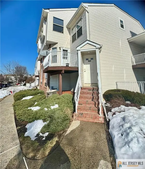 -778 Harbortown Boulevard, Perth Amboy, NJ 08861