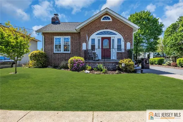 -38 Simpson Avenue, Edison, NJ 08817