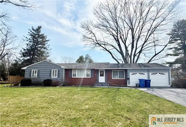 -5 Holmes Road, Cranbury, NJ 08512