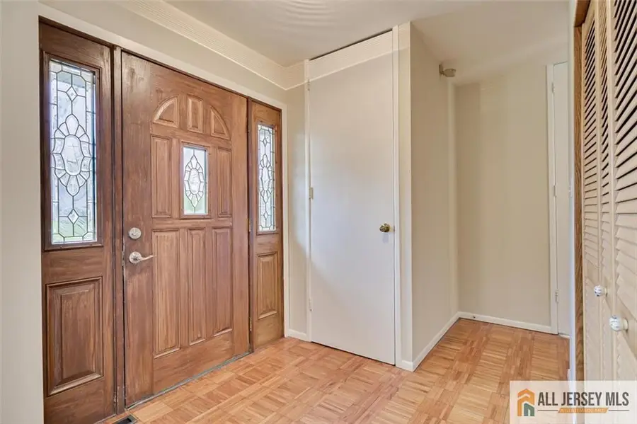 -6 Waller Court, Kendall Park, NJ 08824 - #2