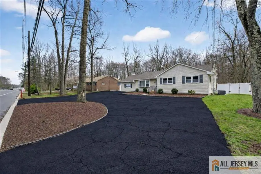 -107 Finnegans Lane, South Brunswick, NJ 08824 - #2