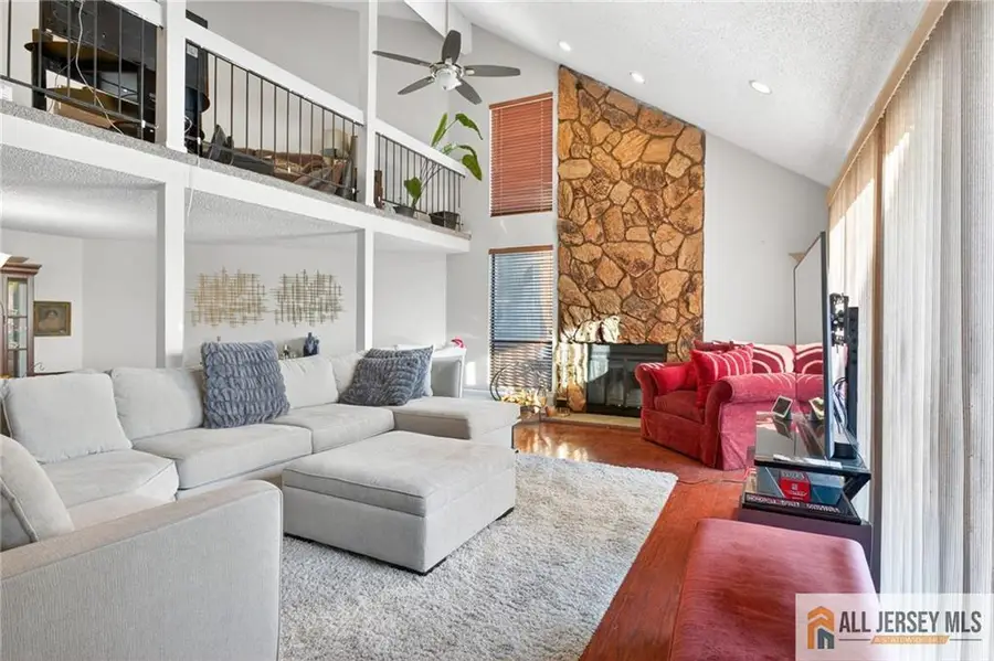 -9 Kingsberry Drive, Six Mile Run, NJ 08873 - #2