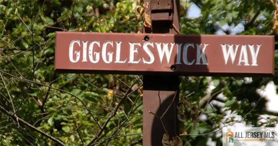 -37 Giggleswick Way, Edison, NJ 08820 - #2