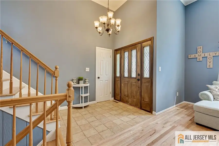 -2 Jay Court, Kendall Park, NJ 08824 - #3