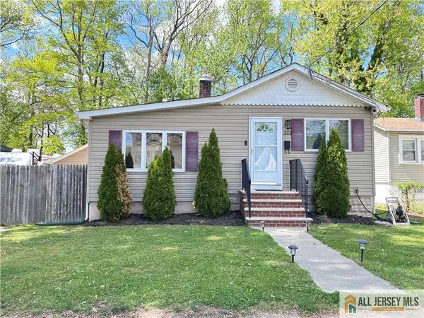 -260 Greenwood Drive, Old Bridge, NJ 07735