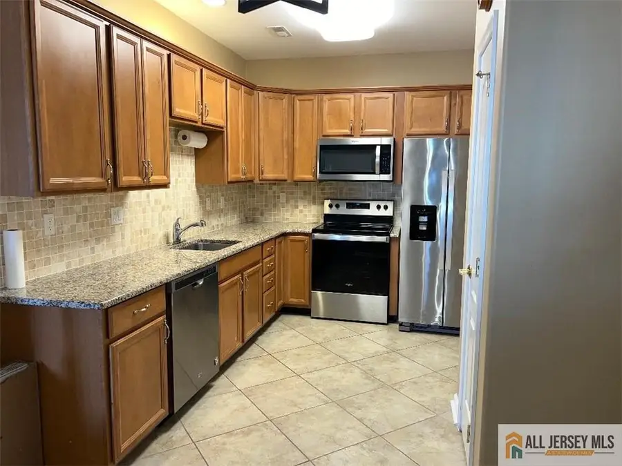 -2206 Ambassador Court, Franklin Center, NJ 08873 - #3