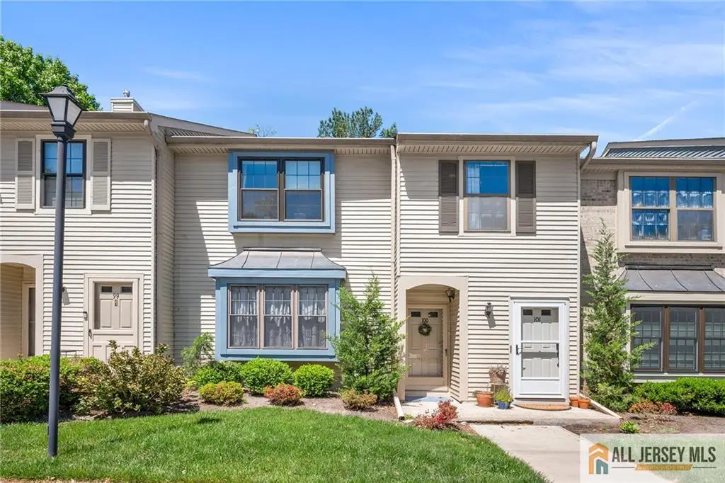 -100 Dundee Court, Aberdeen, NJ 07747 - #1