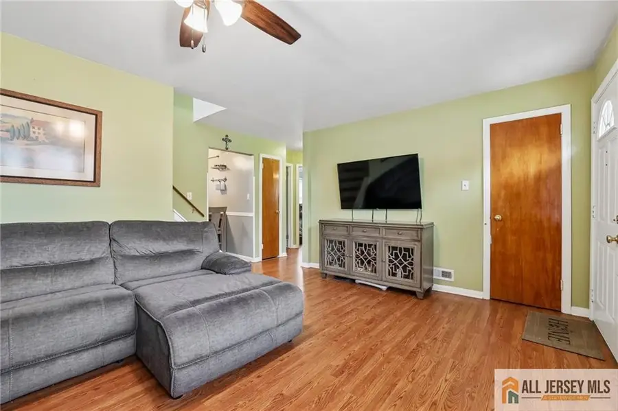-8 Parkway Place, Parlin, NJ 08859 - #2