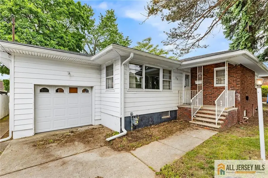 -713 Lincoln Drive, Perth Amboy, NJ 08861 - #2