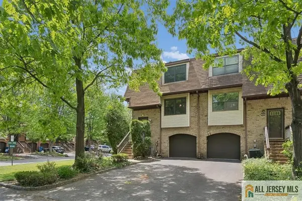 -6001 N Oaks Boulevard, North Brunswick, NJ 08902