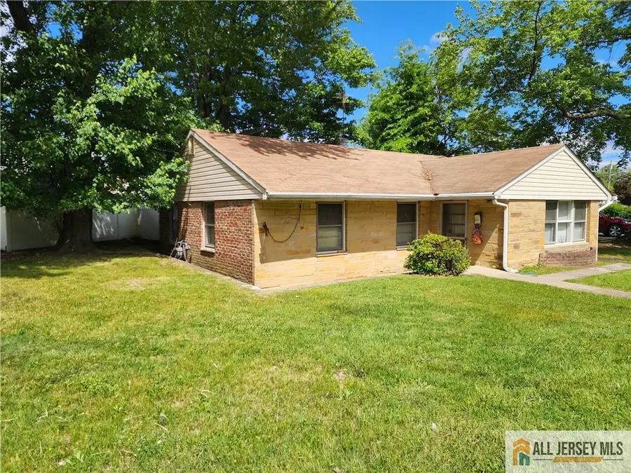 -130 Garden Terrace, Edison, NJ 08817 - #2