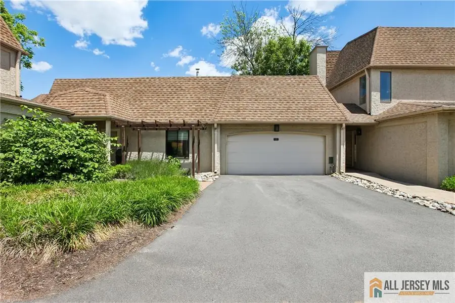 -2 Park Gate Drive #1002, Edison, NJ 08820 - #2