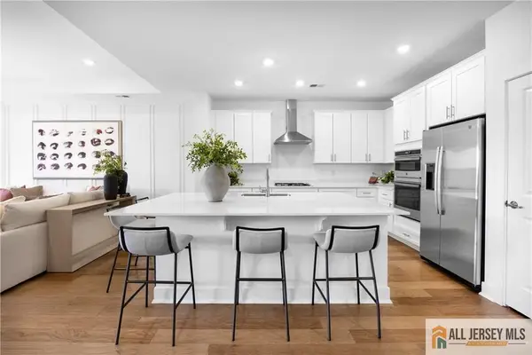 -4 Prado Road, Monroe, NJ 08831