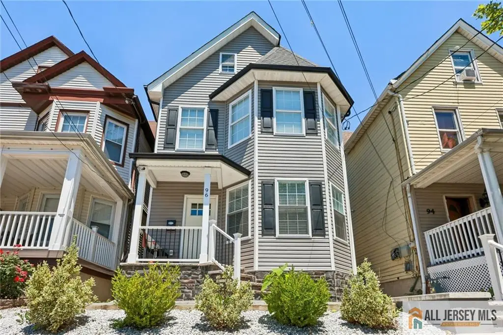 -96 Gordon Street, Perth Amboy, NJ 08861 - #1