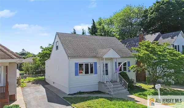 -10 Harrison Street, Sayreville, NJ 08872