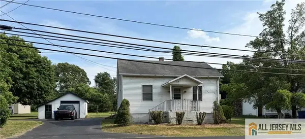 -85 Pergola Avenue, Monroe, NJ 08831