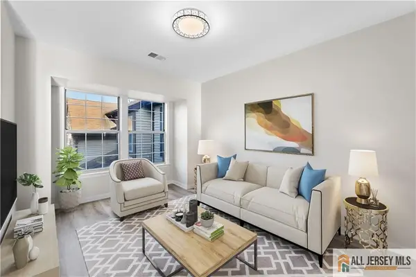 -13 Canterbury Drive #13E, Monroe, NJ 08831