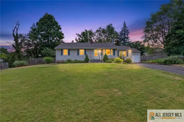 -122 Runyon Avenue, Piscataway, NJ 08854